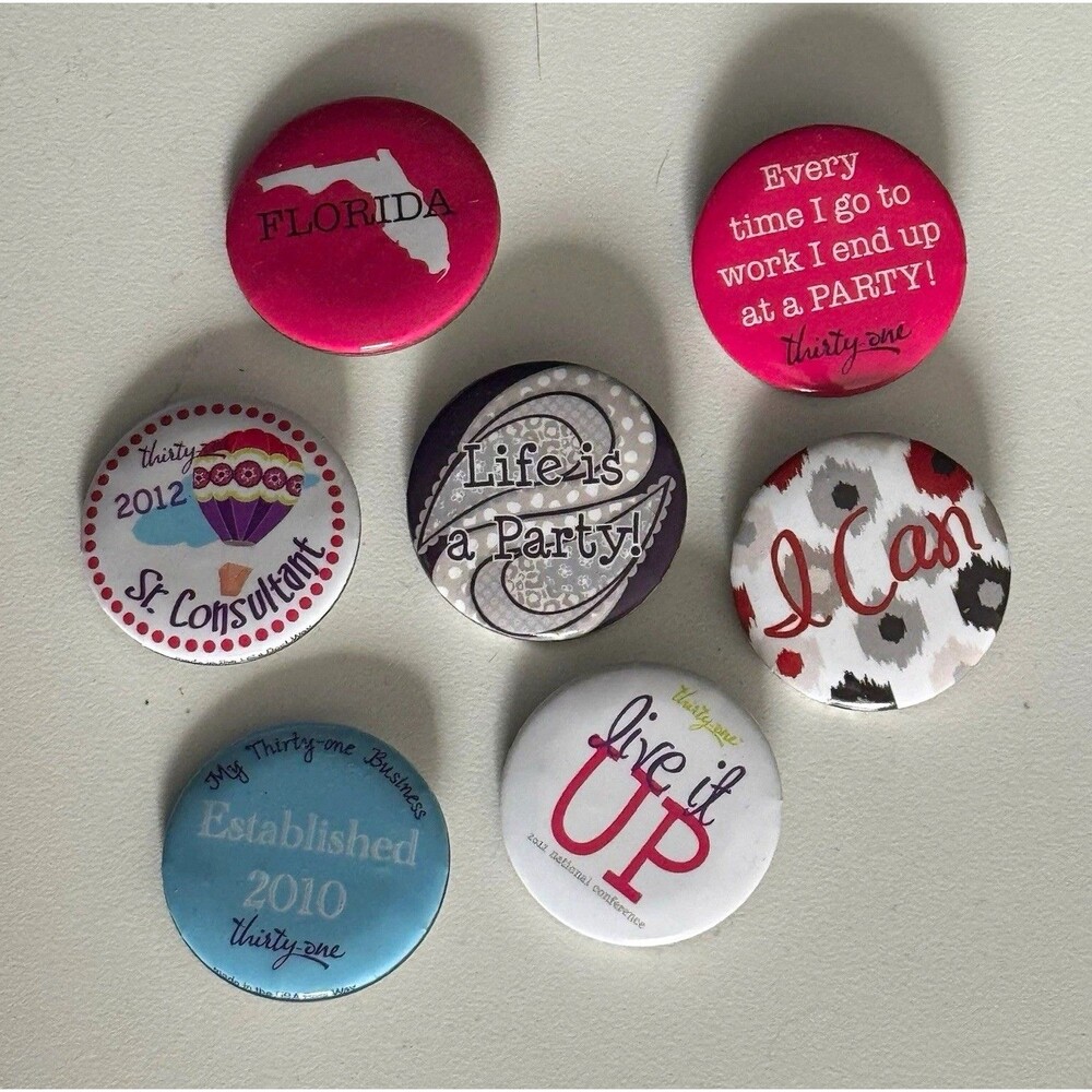 Thirty-One Lot of 6 Pinback Buttons Memorabilia Florida Life is a party Vintage